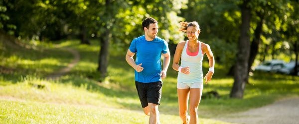 Bieganie jako sposób na doskonałe zdrowie i samopoczucie: Aspekty biegania, które każdy entuzjasta powinien znać